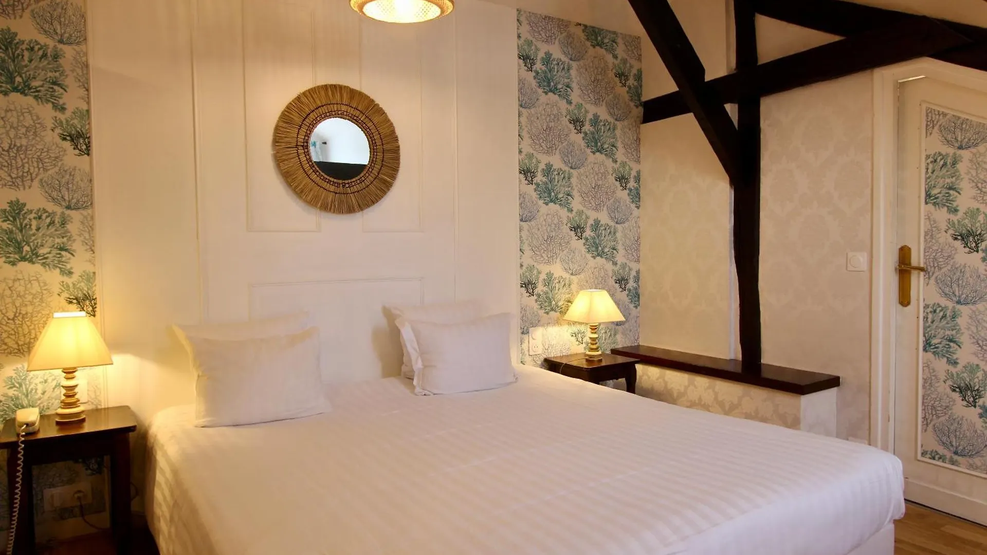 Hotel De La Bretonnerie 3*